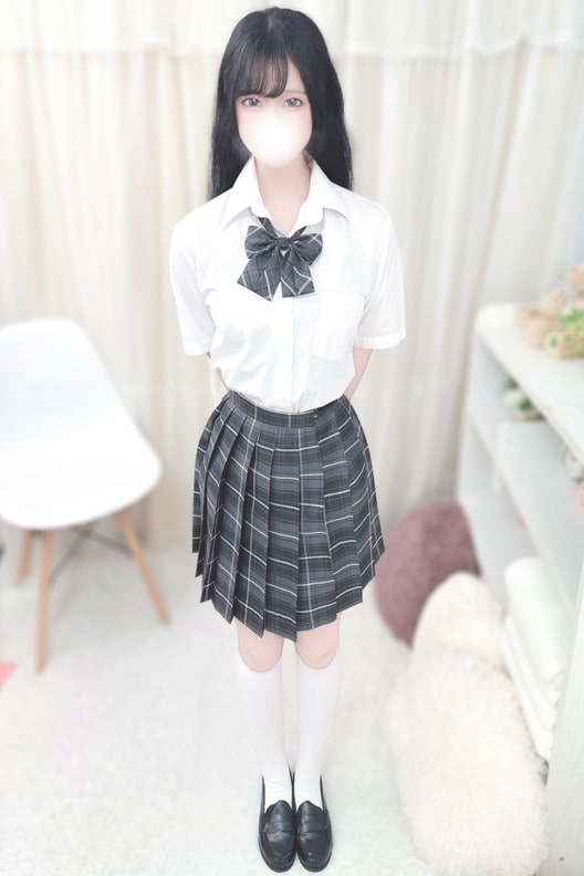 早川くるみ（18）